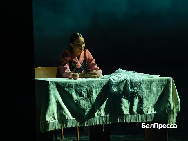 «Меня всегда интересовало, что же было до и после написания картины. Ведь она сама лишь фрагмент» «Меня всегда интересовало, что же было до и после написания картины. Ведь она сама лишь фрагмент»