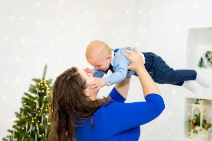 Андрей Миськов: Уважаемые мамы, бабушки, дорогие женщины!