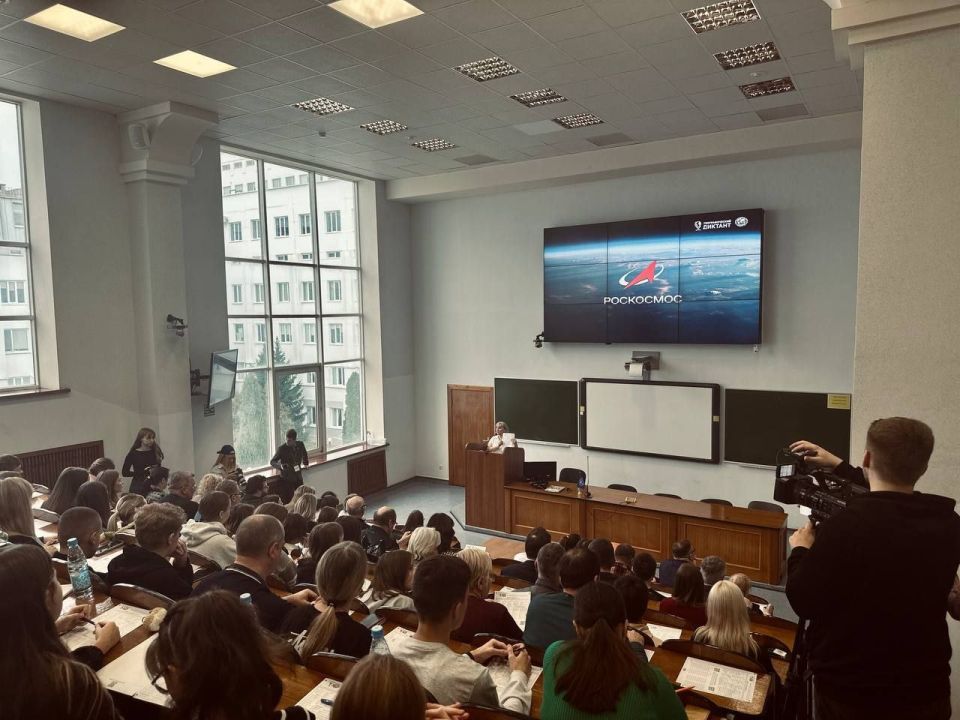 В полдень стартовала Всероссийская просветительская акция «Географический диктант»