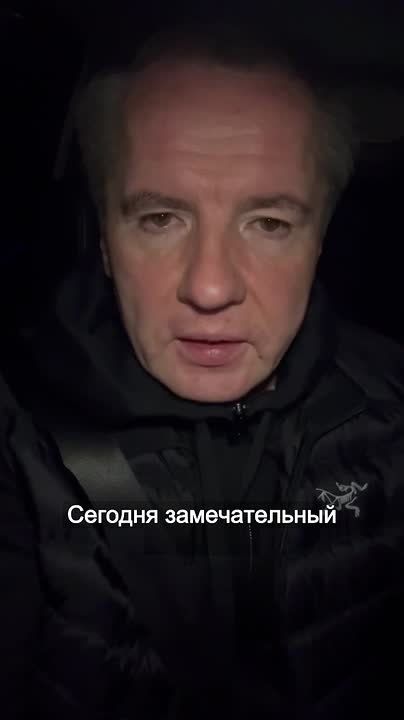 Вячеслав Гладков поздравил белгородок с Днём матери