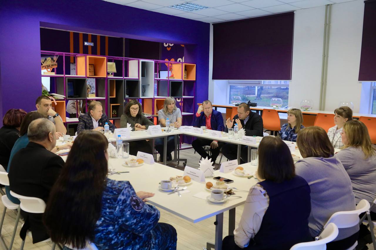 Новая неделя началась с открытия Добро.Центра в Валуйках Новая неделя началась с открытия Добро.Центра в Валуйках