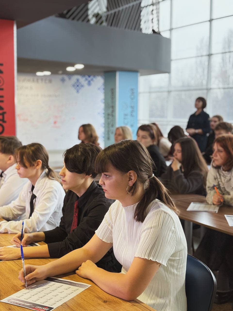 Белгородцы приняли участие в военно-патриотическом диктанте Белгородцы приняли участие в военно-патриотическом диктанте