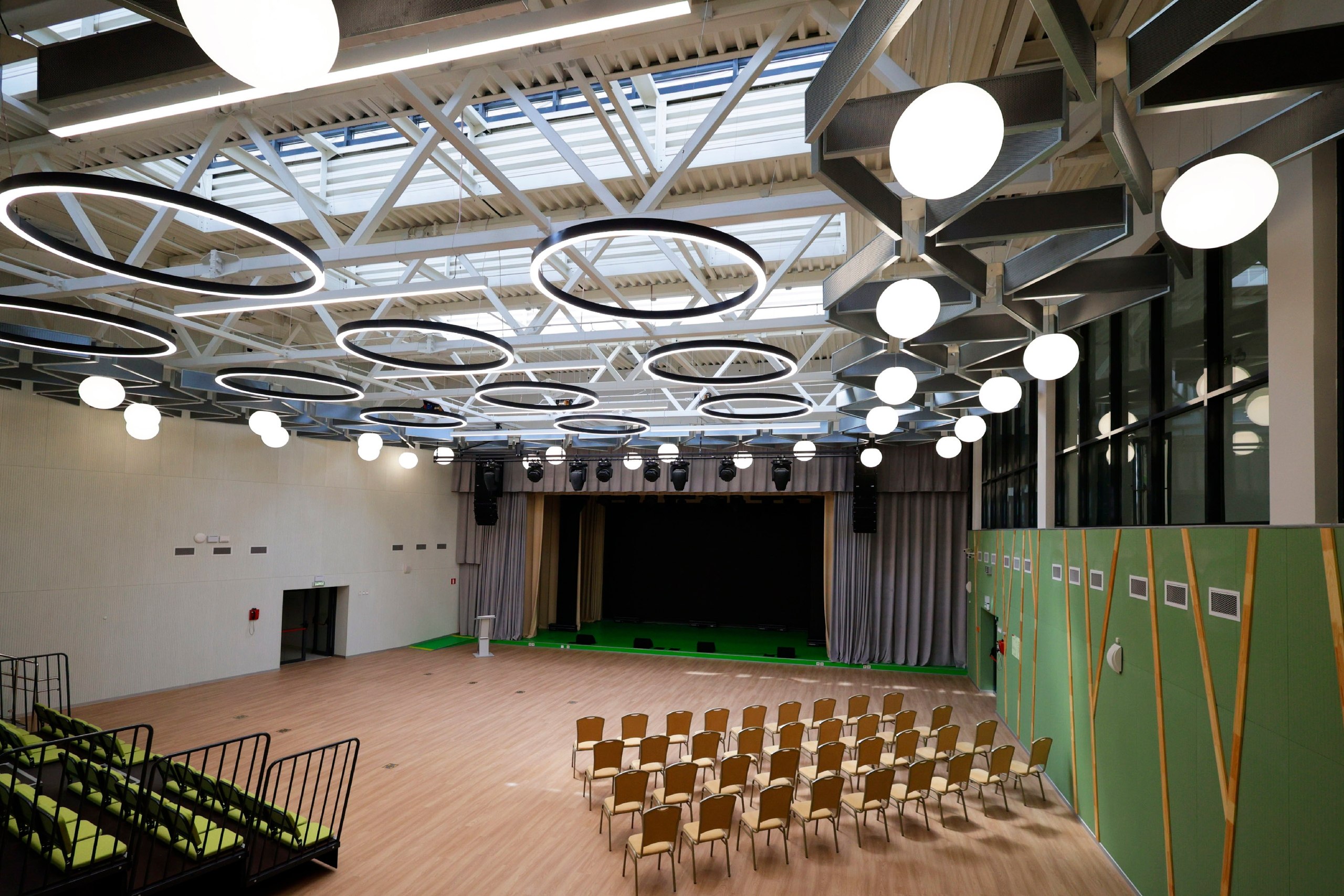 Проект нового образовательного учреждения «#МояШкола» на 1000 мест в микрорайоне «Наследие» села Репное Белгородского района был отмечен дипломом на IX Международном архитектурном фестивале Проект нового образовательного учреждения «#МояШкола» на 1000 мест в микрорайоне «Наследие» села Репное Белгородского района был отмечен дипломом на IX Международном архитектурном фестивале