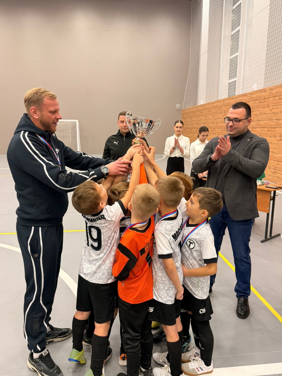 «Единая Россия» отметила 24 года со дня основания «Единая Россия» отметила 24 года со дня основания