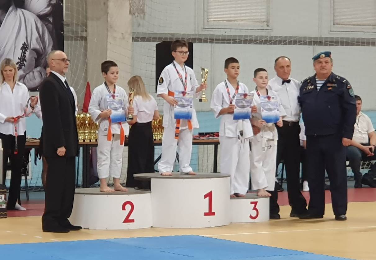 Воспитанники секции киокусинкай Вейделевской спортивной школы успешно выступили на первенстве города Белгорода! Воспитанники секции киокусинкай Вейделевской спортивной школы успешно выступили на первенстве города Белгорода!