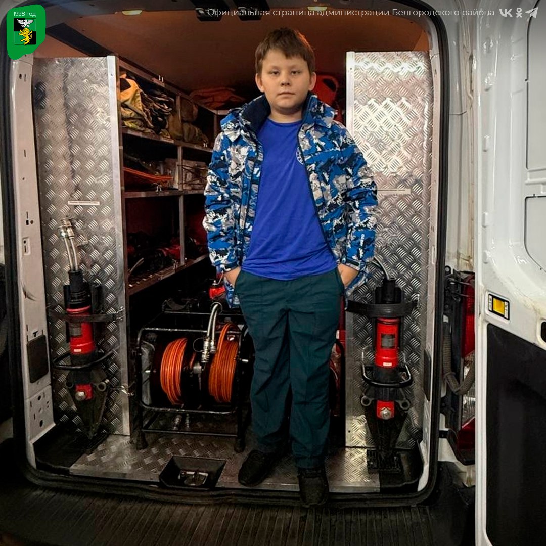 Кадетский класс Новосадовской школы совершил увлекательную экскурсию в музей МЧС Кадетский класс Новосадовской школы совершил увлекательную экскурсию в музей МЧС