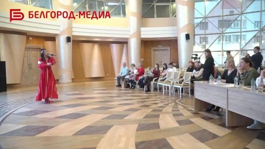 Многодетные мамы — настоящие героини, которые успевают не только заботиться о своей большой семье, но и реализовывать свои цели и мечты