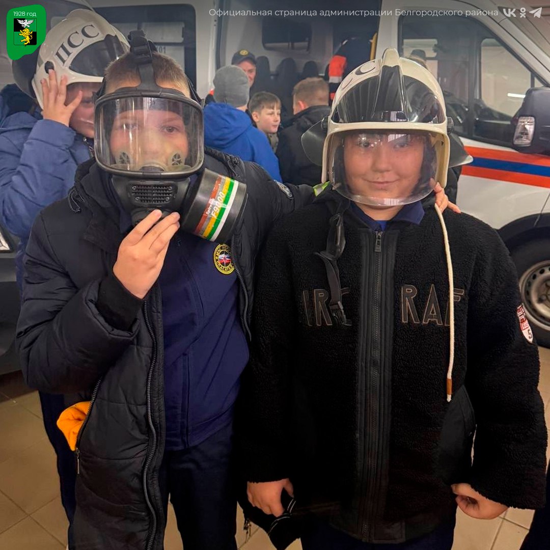 Кадетский класс Новосадовской школы совершил увлекательную экскурсию в музей МЧС Кадетский класс Новосадовской школы совершил увлекательную экскурсию в музей МЧС