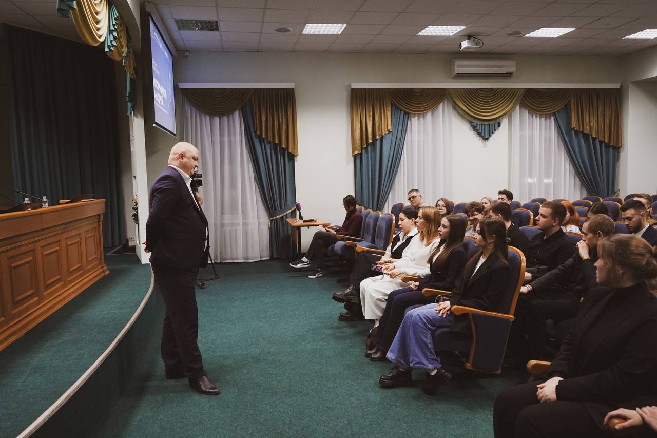 Прошёл третий диалог на равных, которого будущие управленцы ждали с нетерпением! Прошёл третий диалог на равных, которого будущие управленцы ждали с нетерпением!