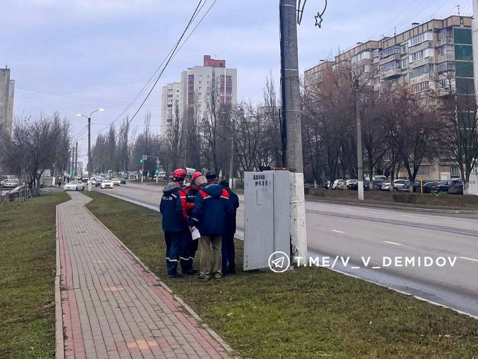 Свет на опасных перекрёстках в областной столице может появиться уже через несколько дней