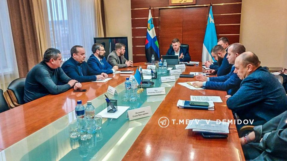 Мэр Белгорода Валентин Демидов: «Приняли решение начать работу по поэтапному переподключению системы уличного освещения в районе аварийно-опасных участков»