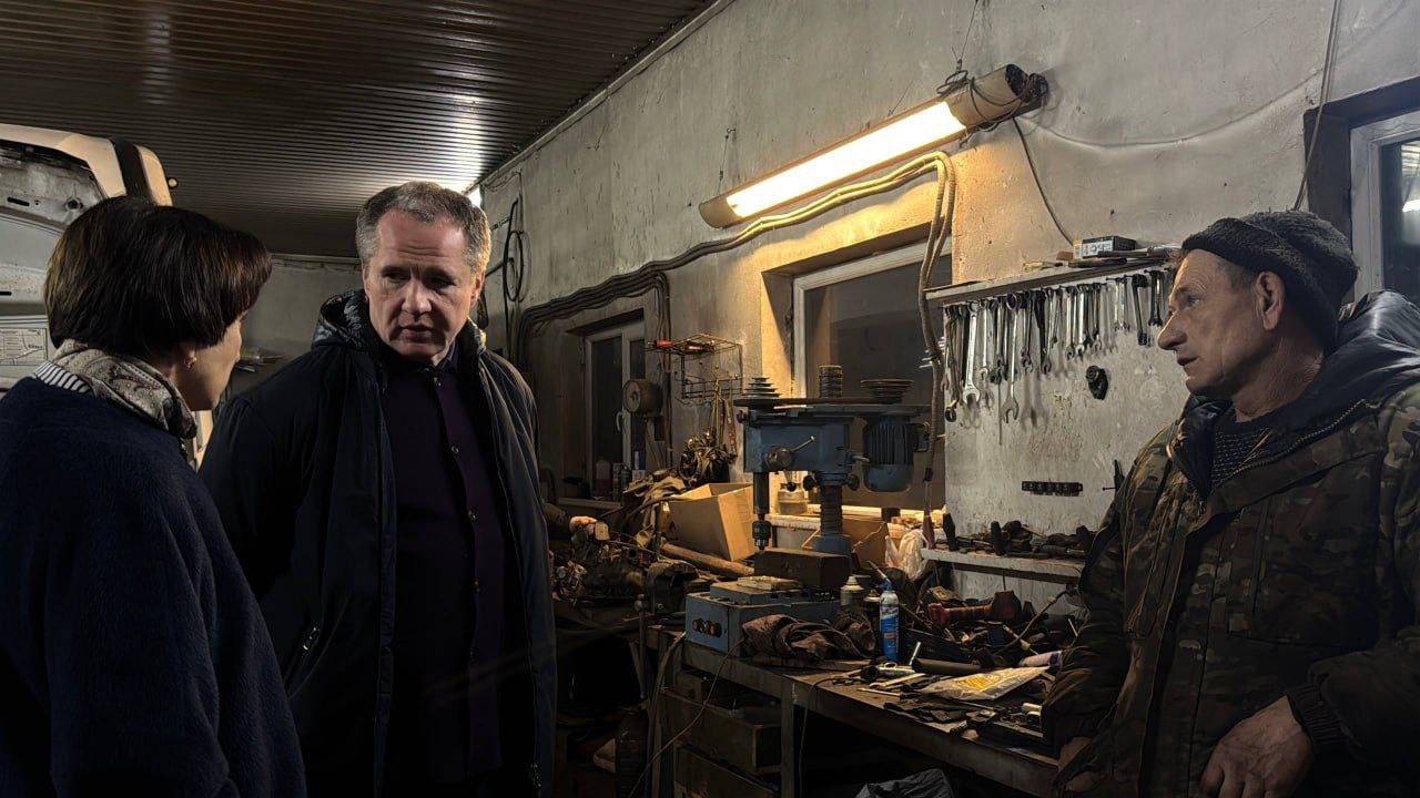 Воронежец передал генератор белгородской многодетной семье Воронежец передал генератор белгородской многодетной семье