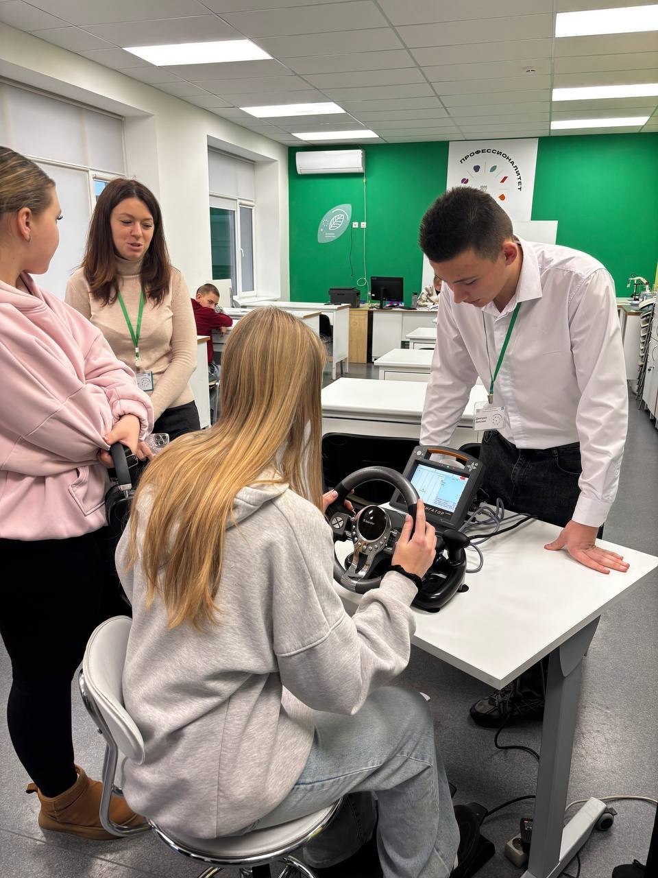 Грайворонские школьники открыли мир сельскохозяйственных профессий Грайворонские школьники открыли мир сельскохозяйственных профессий