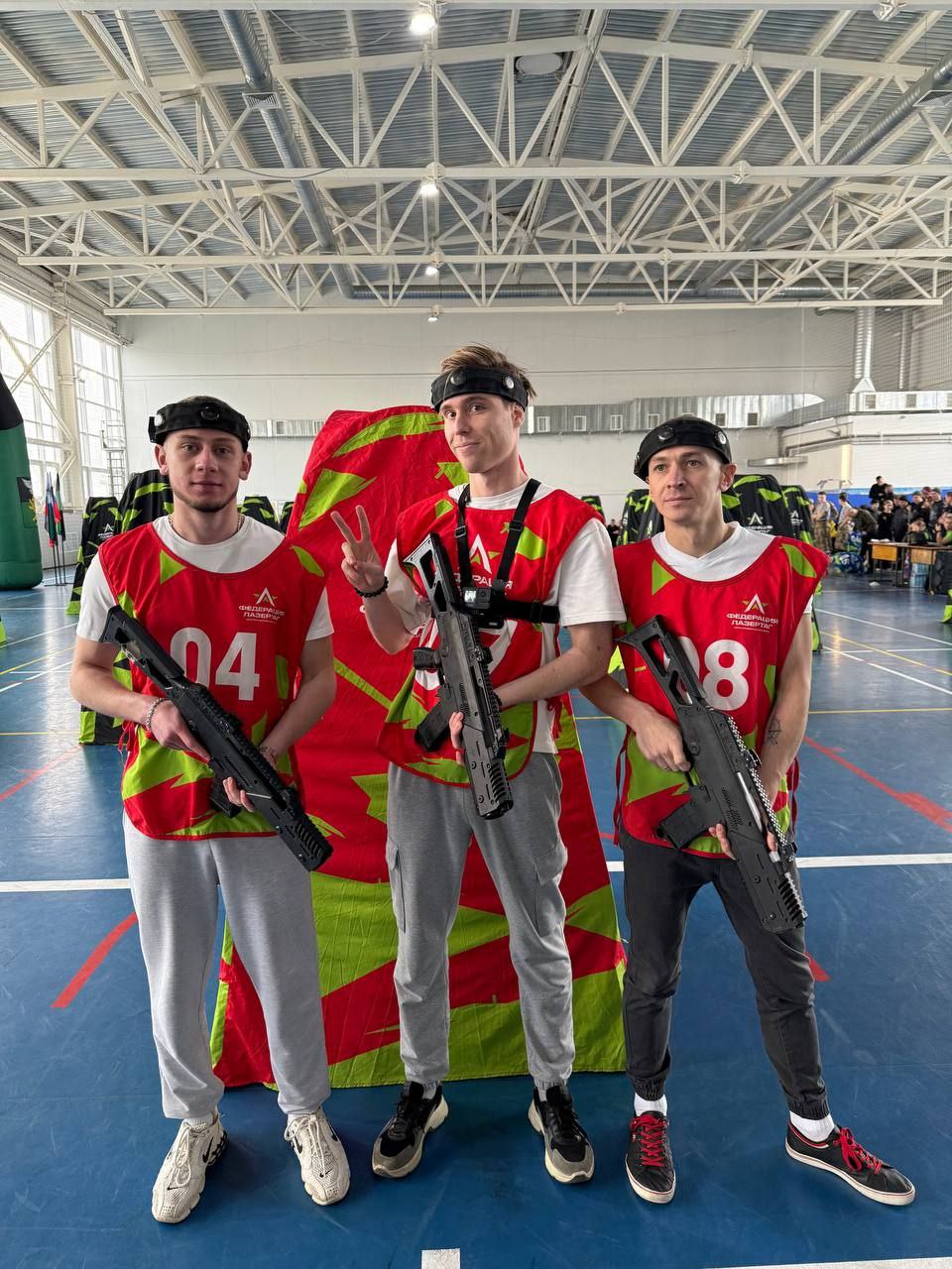 1234 Сегодня в Северном прошли областные соревнования по лазерному бою, посвящённые Дню Героев Отечества