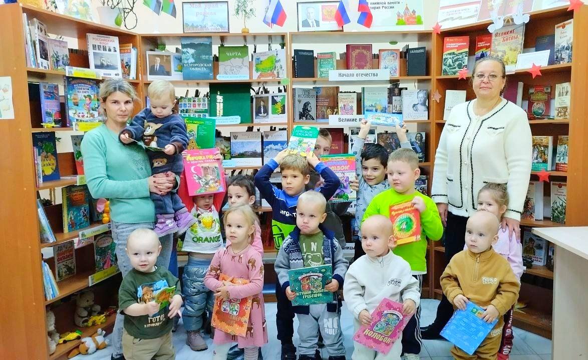 Татьяна Круглякова: Начать наше субботнее утро хочу с рассказа о победителях областного конкурса «Лучший читатель Белгородчины» Татьяна Круглякова: Начать наше субботнее утро хочу с рассказа о победителях областного конкурса «Лучший читатель Белгородчины»