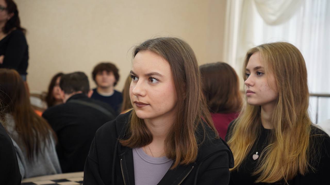 В СОФ НИУ «БелГУ» прошла встреча руководителей волонтёрских организаций Старооскольского округа со студентами, приуроченная к Международному дню добровольца В СОФ НИУ «БелГУ» прошла встреча руководителей волонтёрских организаций Старооскольского округа со студентами, приуроченная к Международному дню добровольца