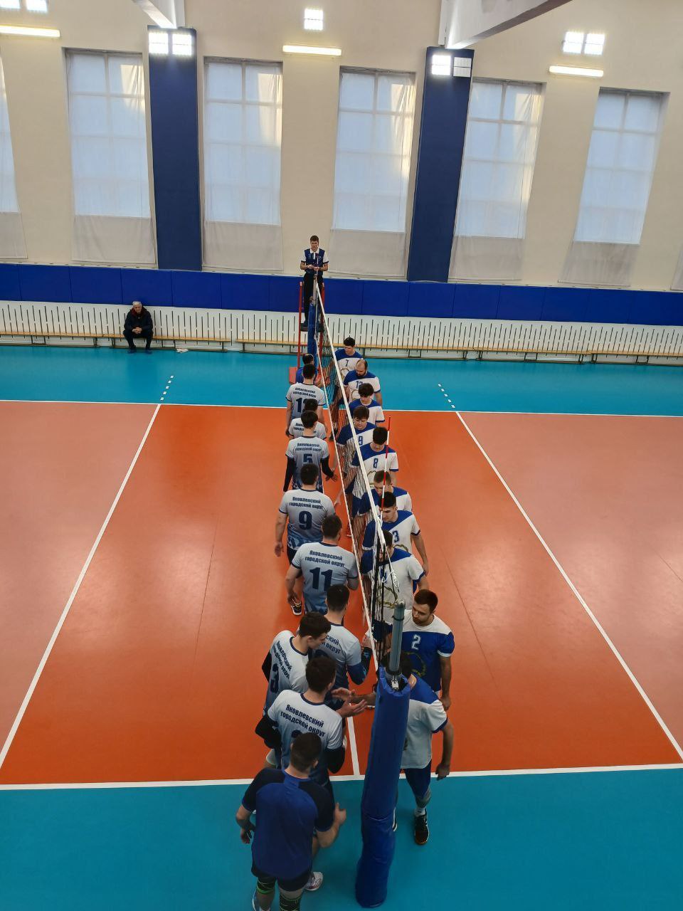 Наши волейболисты стали серебряными призёрами областного этапа Спартакиады «За физическое и нравственное здоровье нации», который проходил в Белгороде Наши волейболисты стали серебряными призёрами областного этапа Спартакиады «За физическое и нравственное здоровье нации», который проходил в Белгороде