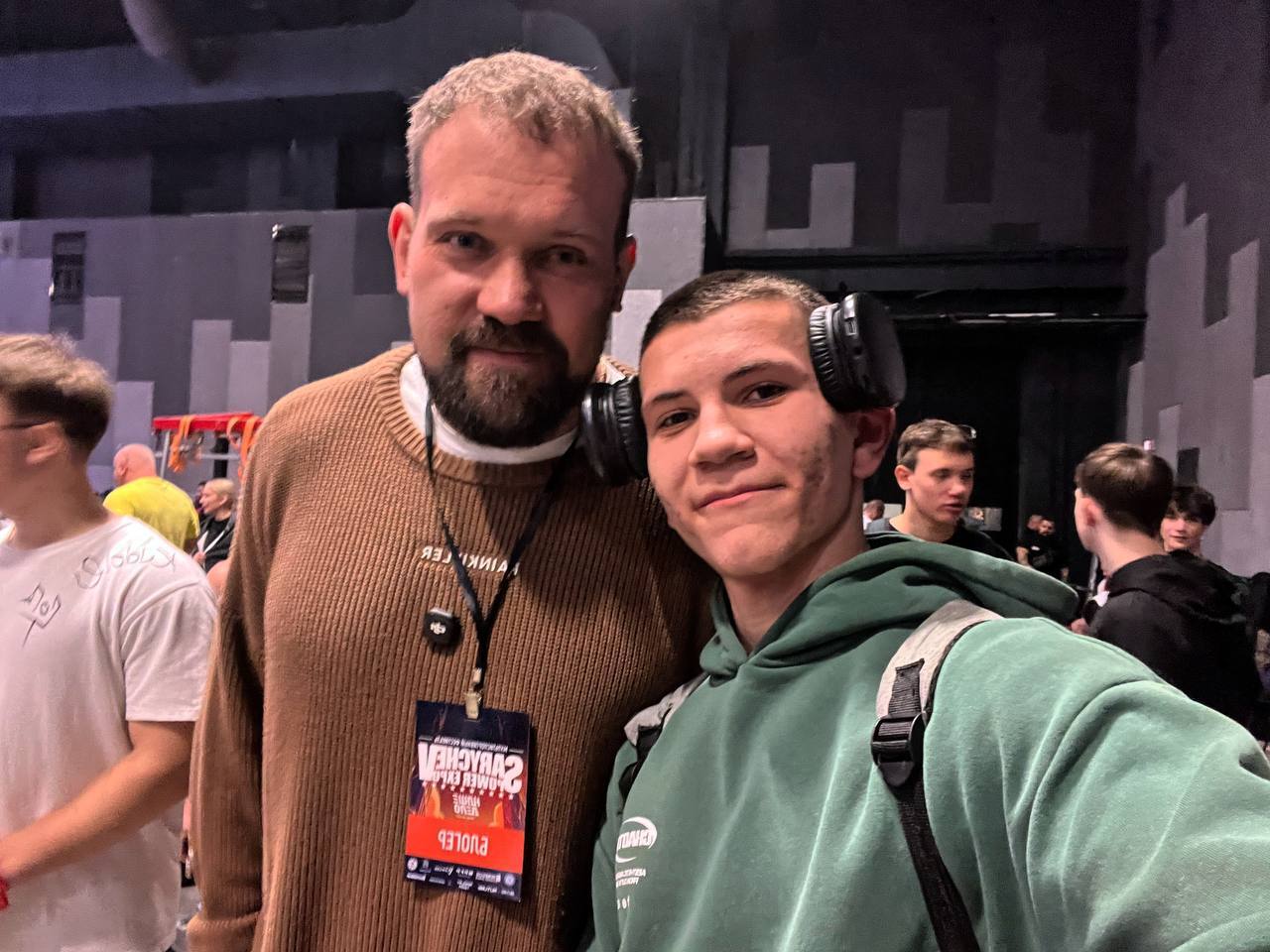 Сила, выносливость и триумф: Даниил Посиний вновь покоряет стритлифтинг Сила, выносливость и триумф: Даниил Посиний вновь покоряет стритлифтинг