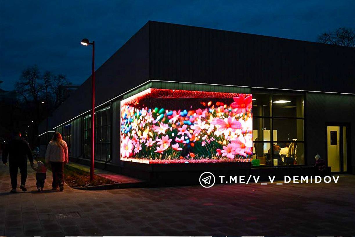 «Великолепное пространство, работает плохо»: Вячеслав Гладков остался не доволен качеством работы креатив-тауна