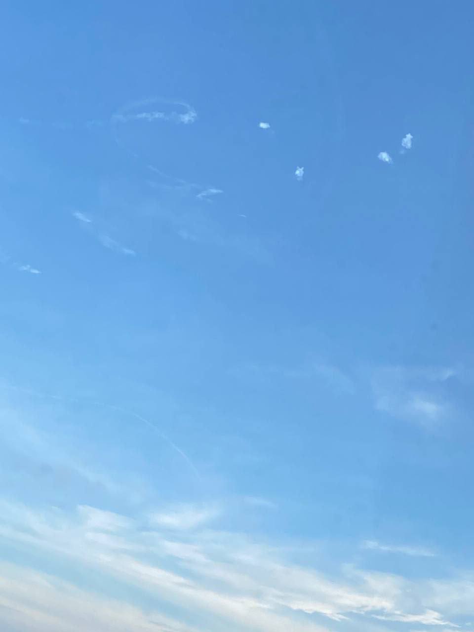 Кадры перехвата системой ПВО ракет GMLRS, запущенных противником по Белгороду Кадры перехвата системой ПВО ракет GMLRS, запущенных противником по Белгороду