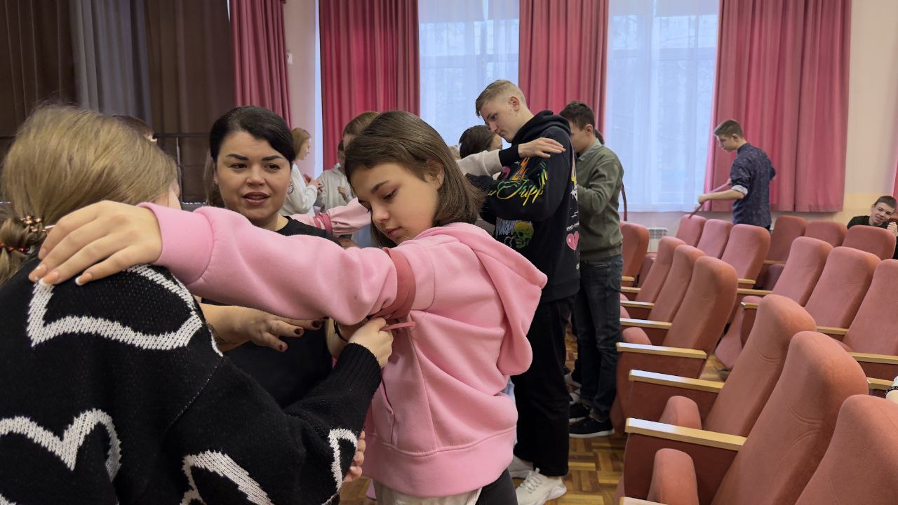 Мастер-класс по оказанию первой помощи для воспитанников Белгородской коррекционной школы-интерната провели инструкторы Академии безопасности и технологий выживания Мастер-класс по оказанию первой помощи для воспитанников Белгородской коррекционной школы-интерната провели инструкторы Академии безопасности и технологий выживания