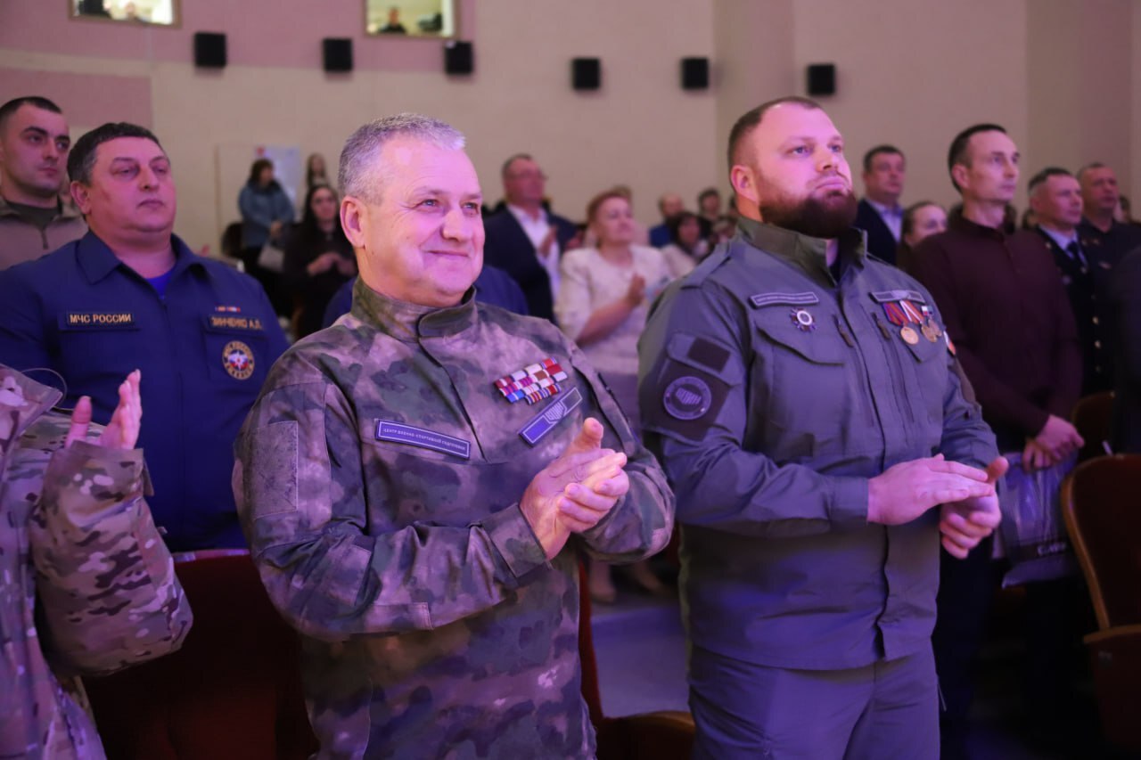 В нашем округе в преддверии Дня Героев Отечества состоялось мероприятие, посвящённое закрытию Года защитника Отечества В нашем округе в преддверии Дня Героев Отечества состоялось мероприятие, посвящённое закрытию Года защитника Отечества