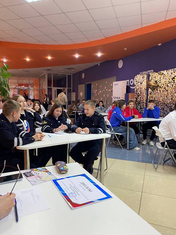 В Белгородской области квест по дорожной безопасности объединил более 100 учащихся разных школ В Белгородской области квест по дорожной безопасности объединил более 100 учащихся разных школ