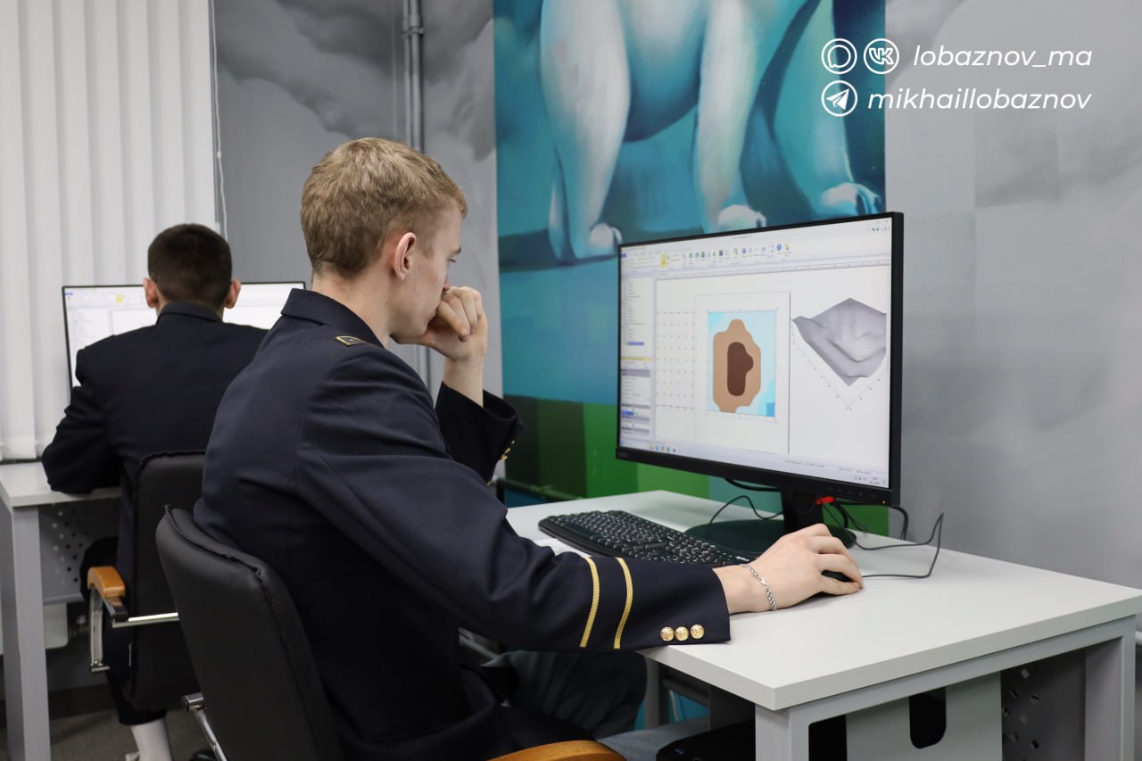 Михаил Лобазнов: Посетил Старооскольский геолого-разведочный институт Михаил Лобазнов: Посетил Старооскольский геолого-разведочный институт