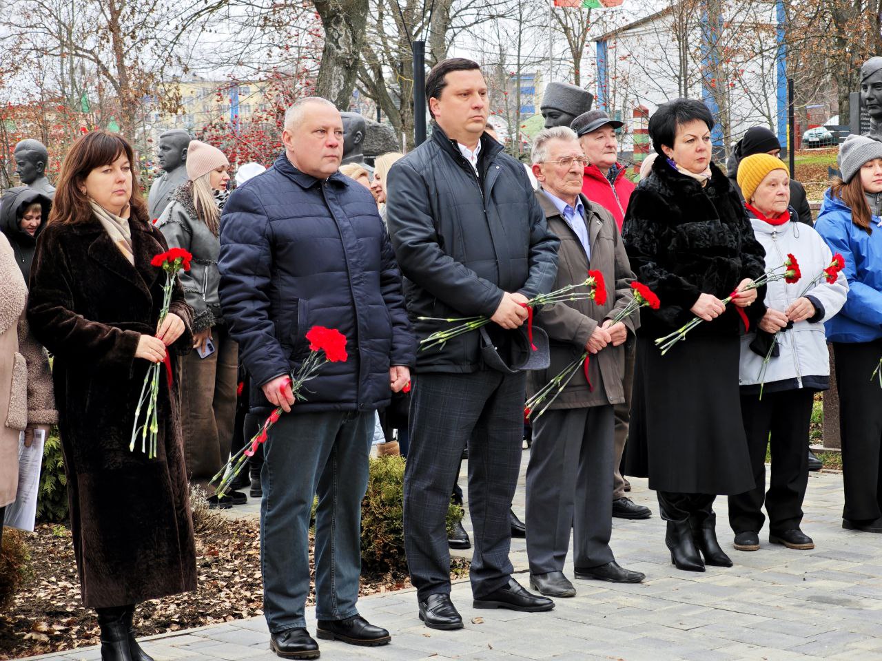 Николай Нестеров: Сегодня мы вспоминаем тех, кто ценой своей жизни защитил наше право на мирную жизнь, кто, не щадя себя, боролся за свободу и независимость нашей Родины