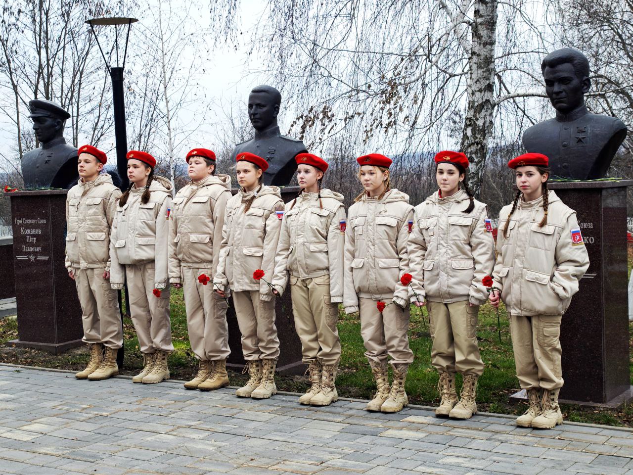 Николай Нестеров: Сегодня мы вспоминаем тех, кто ценой своей жизни защитил наше право на мирную жизнь, кто, не щадя себя, боролся за свободу и независимость нашей Родины Николай Нестеров: Сегодня мы вспоминаем тех, кто ценой своей жизни защитил наше право на мирную жизнь, кто, не щадя себя, боролся за свободу и независимость нашей Родины