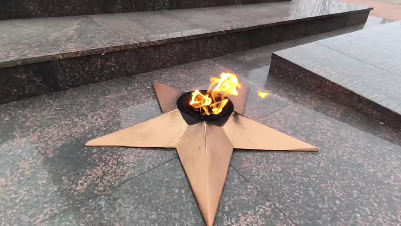 9 декабря в нашей стране отмечают памятную дату, неразрывно связанную с историей государства – День Героев Отечества