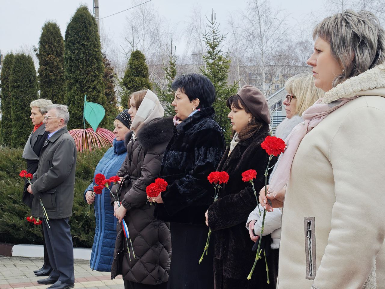 Николай Нестеров: Сегодня, в День воинской Славы – День Героев Отечества, в селе Поповка состоялось открытие памятных табличек в честь нашего Героя-земляка — ефрейтора Алексея Викторовича Агаркова Николай Нестеров: Сегодня, в День воинской Славы – День Героев Отечества, в селе Поповка состоялось открытие памятных табличек в честь нашего Героя-земляка — ефрейтора Алексея Викторовича Агаркова