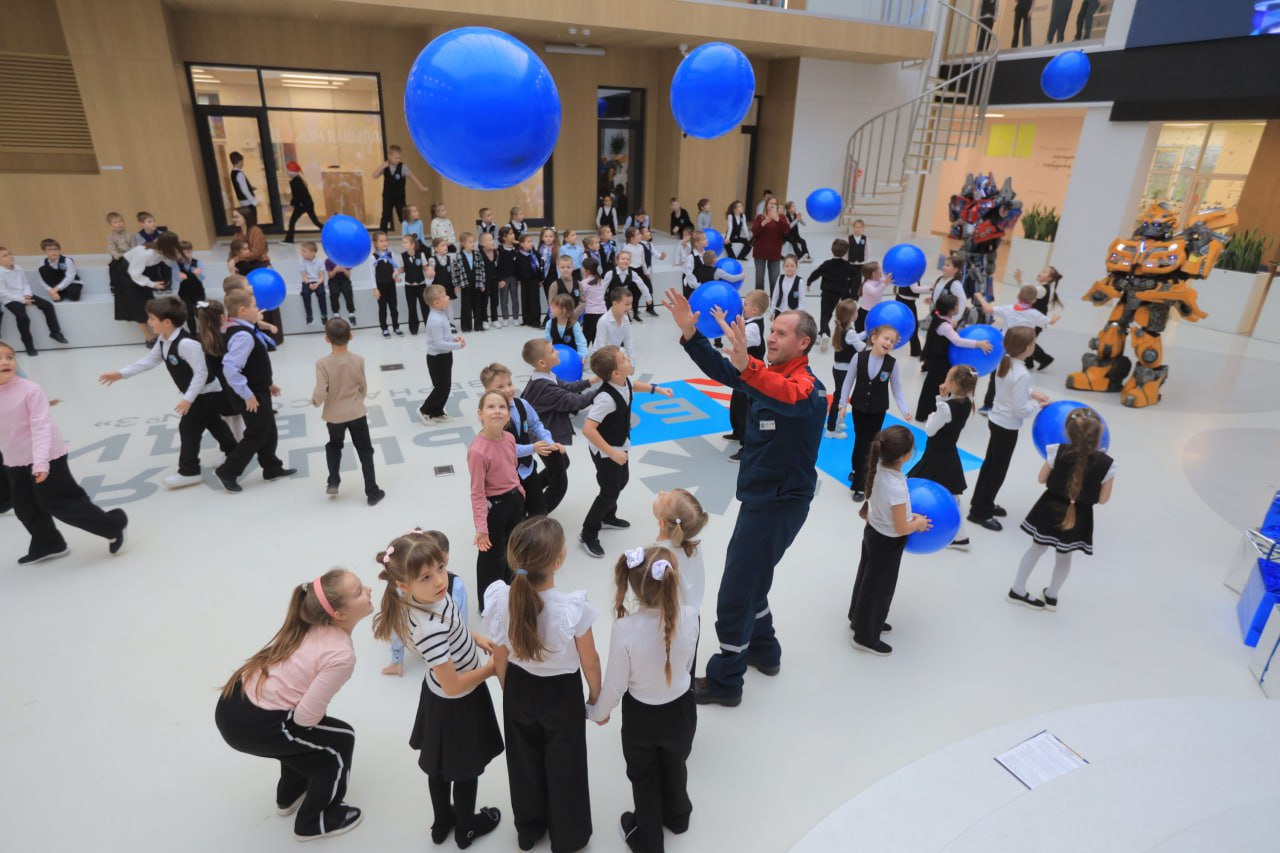Белгородские энергетики презентовали детскую книгу по электробезопасности «Когда электричество твой друг» Белгородские энергетики презентовали детскую книгу по электробезопасности «Когда электричество твой друг»