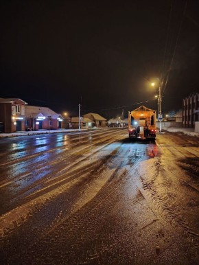 Дорогие яковлевцы!. С первым по-настоящему зимним утром! Наши коммунальные службы уже вовсю трудятся, чтобы расчистить улицы от снега, чтобы вам было удобно добираться на работу, в школу, в садик или просто прогуляться