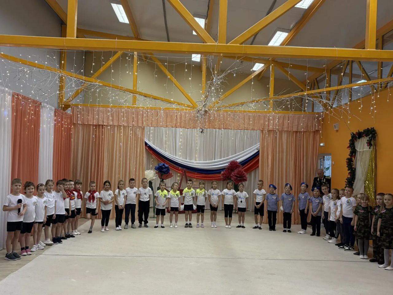 9 декабря в МБДОУ «Детский сад «Радонежский» г.Строитель Яковлевского муниципального округа» царила атмосфера настоящего патриотизма и азарта! В детском саду прошла военно-патриотическая игра «Зарница», посвящённая Дню...