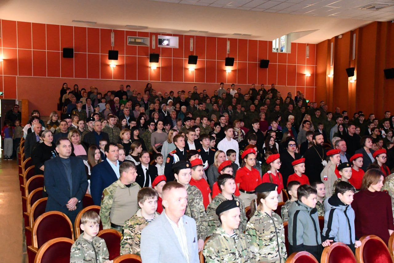 Галина Руденко: Мероприятия в честь Дня Героев Отечества прошли в Красногвардейском районе Галина Руденко: Мероприятия в честь Дня Героев Отечества прошли в Красногвардейском районе