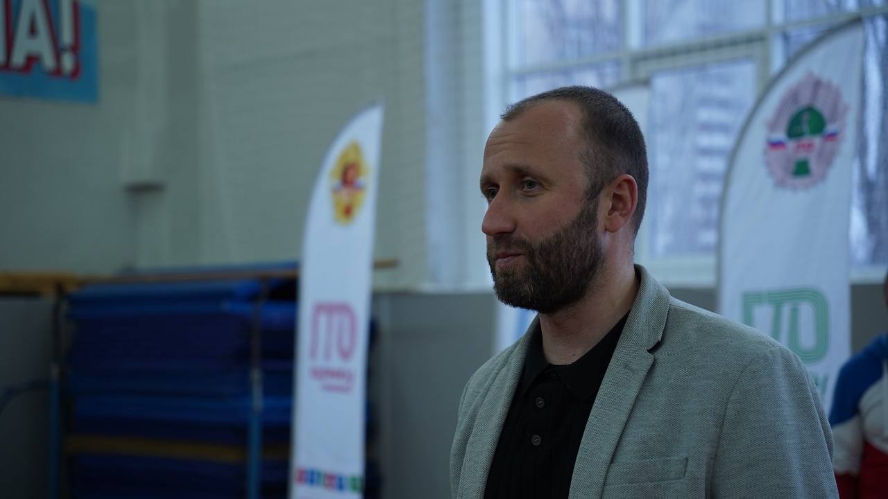 Сегодня преподаватели и сотрудники СОФ НИУ «БелГУ» приняли участие в предварительном зачёте ГТО Сегодня преподаватели и сотрудники СОФ НИУ «БелГУ» приняли участие в предварительном зачёте ГТО