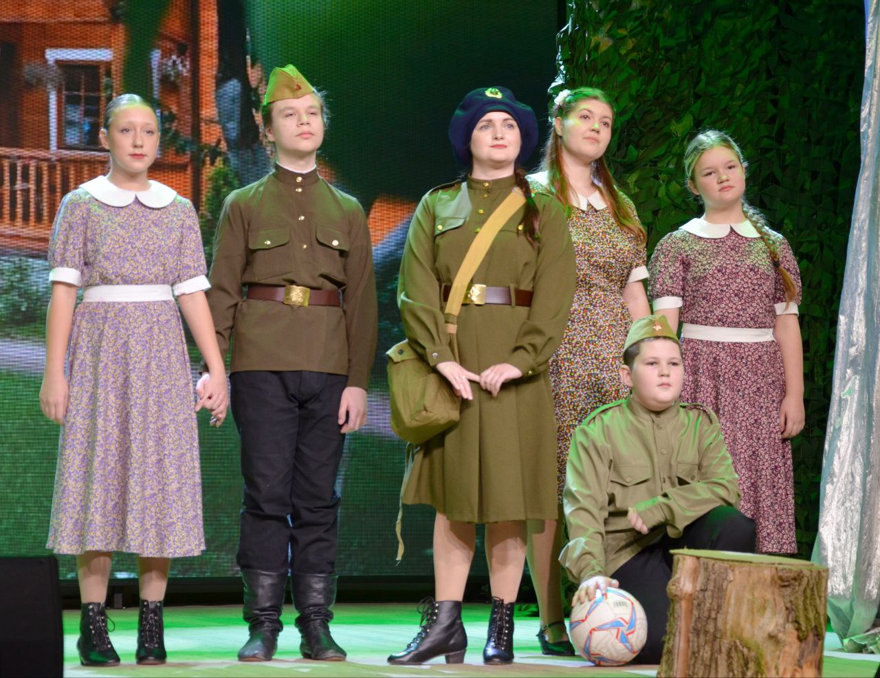 Краснояружская детская школа искусств представила премьеру спектакля «В каждом слове подвиг» Краснояружская детская школа искусств представила премьеру спектакля «В каждом слове подвиг»