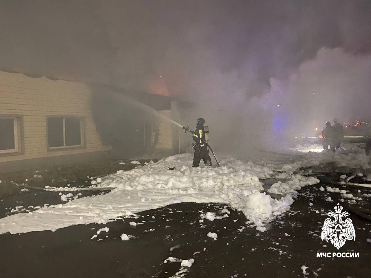 Двух женщин 86 и 77 лет спасли пожарные: в селе Корочка Губкинского округа накануне вспыхнула кухня в частном доме Двух женщин 86 и 77 лет спасли пожарные: в селе Корочка Губкинского округа накануне вспыхнула кухня в частном доме