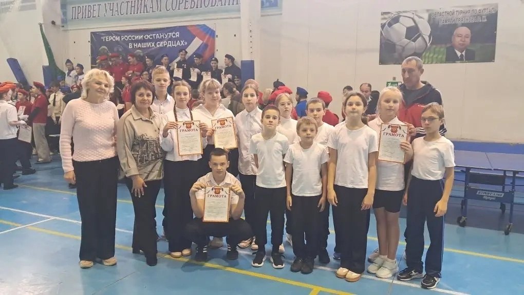 9 декабря прошли соревнования по огневой подготовке «Огневой рубеж», в которых приняли участие учащиеся Вейделевской средней школы 9 декабря прошли соревнования по огневой подготовке «Огневой рубеж», в которых приняли участие учащиеся Вейделевской средней школы