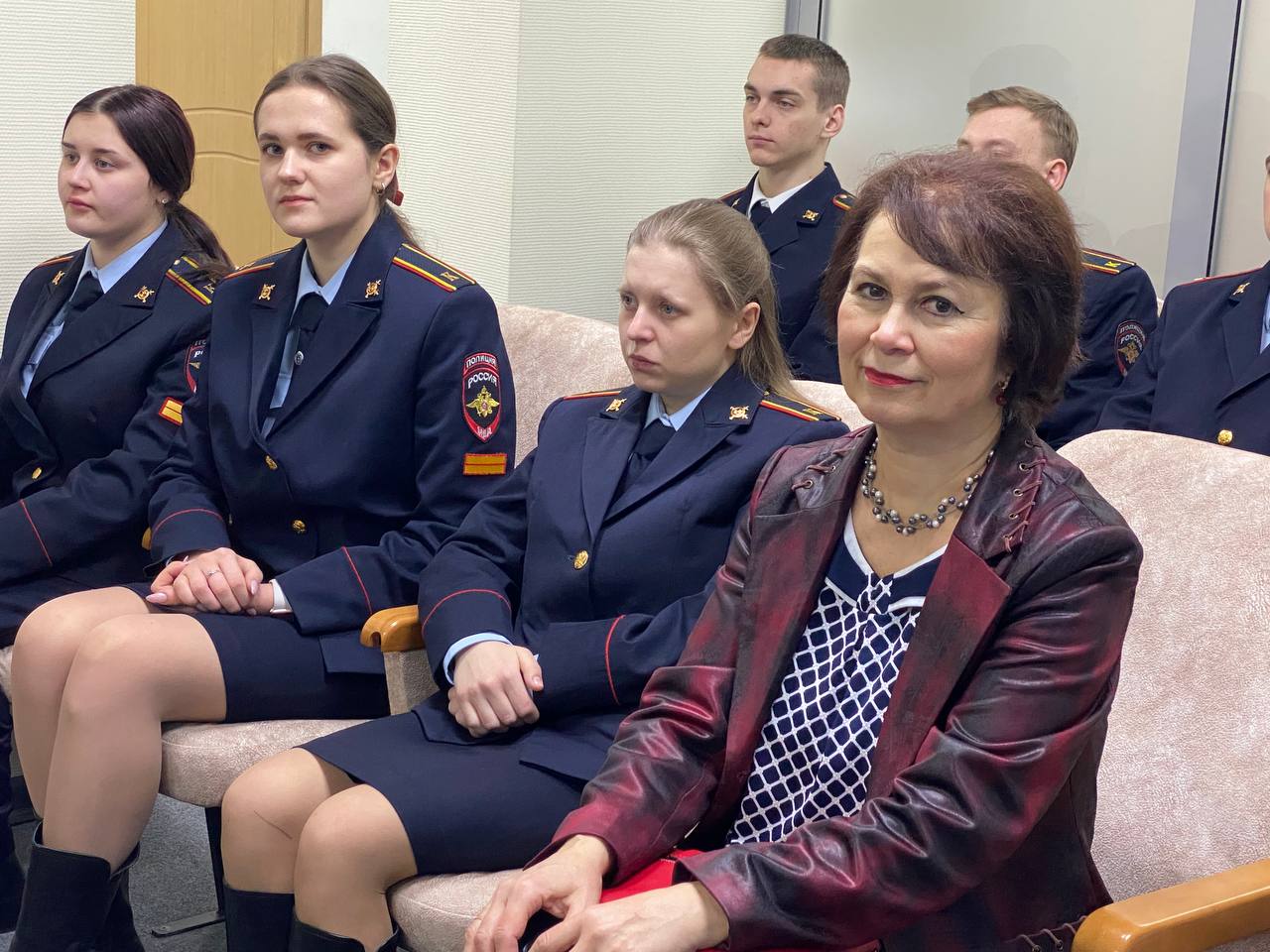 Дорогие друзья, у нас сегодня гости! Дорогие друзья, у нас сегодня гости!