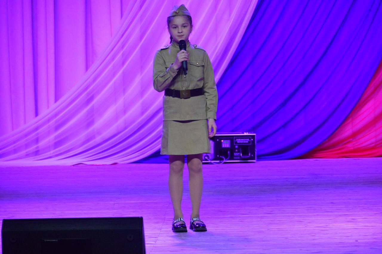 Сегодня в Ивнянском муниципальном округе прошёл праздничный концерт в честь Дня Героев Отечества Сегодня в Ивнянском муниципальном округе прошёл праздничный концерт в честь Дня Героев Отечества