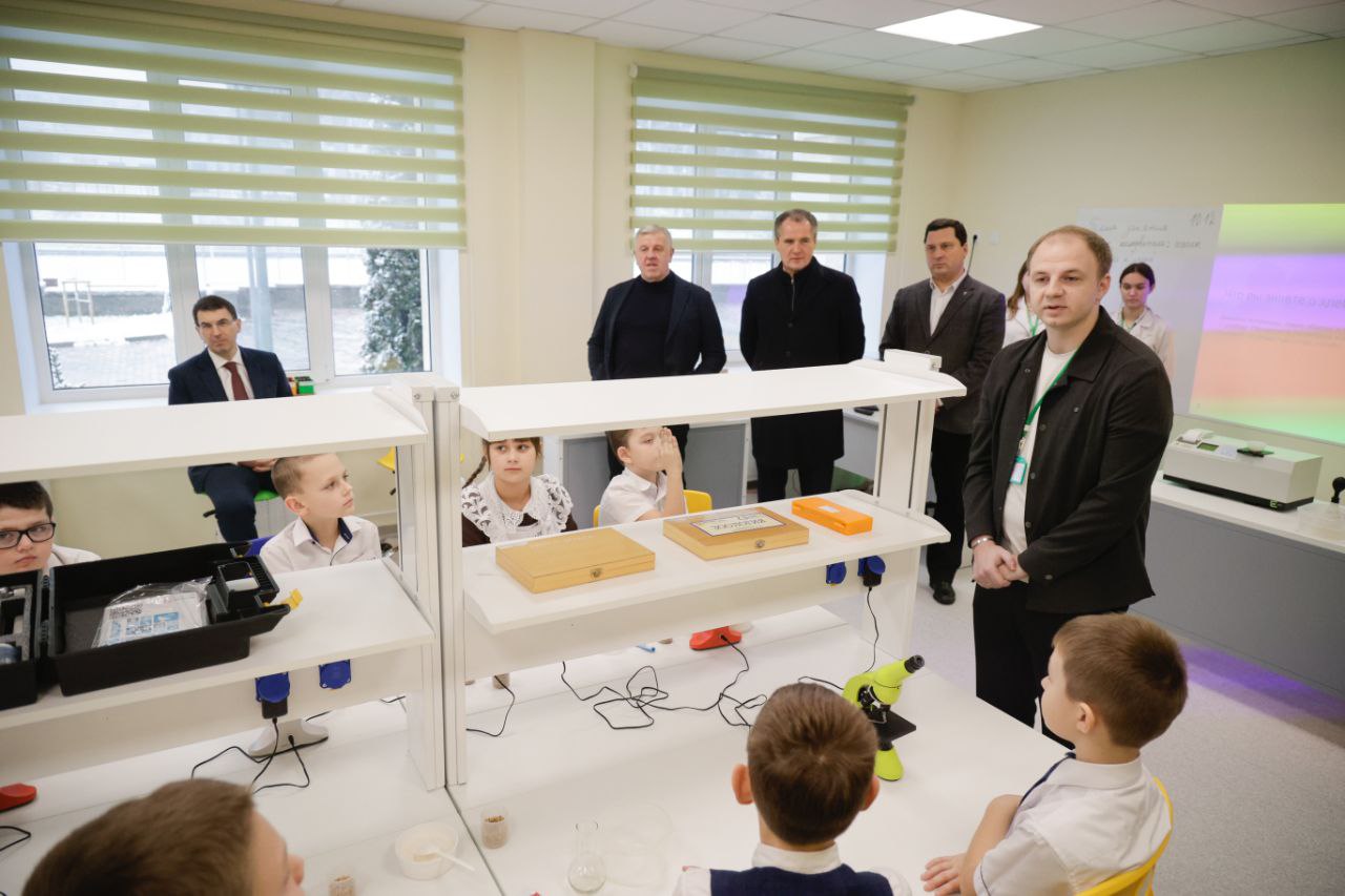 Николай Нестеров: Вчера наш округ посетил Игорь Олегович Щёголев, полномочный представитель Президента России в Центральном федеральном округе Николай Нестеров: Вчера наш округ посетил Игорь Олегович Щёголев, полномочный представитель Президента России в Центральном федеральном округе