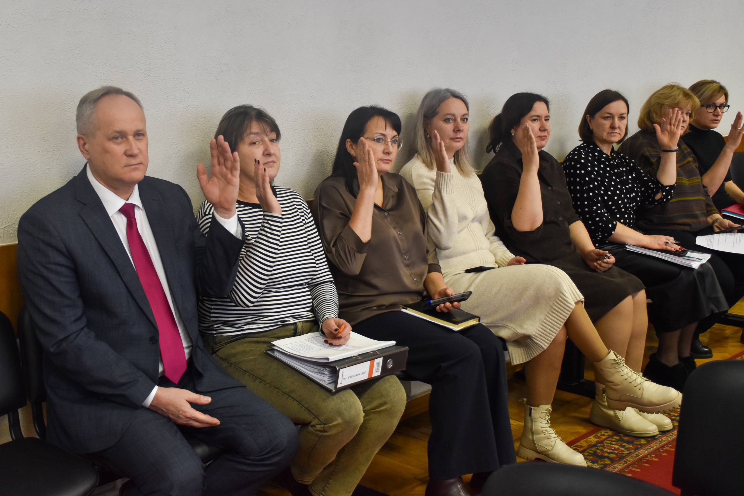 Андрей Миськов: В рамках еженедельного совещания с главами территориальных администраций, заместителями главы администрации округа и руководителями профильных структур провели межведомственную комиссию по рассмотрению заявок... Андрей Миськов: В рамках еженедельного совещания с главами территориальных администраций, заместителями главы администрации округа и руководителями профильных структур провели межведомственную комиссию по рассмотрению заявок...