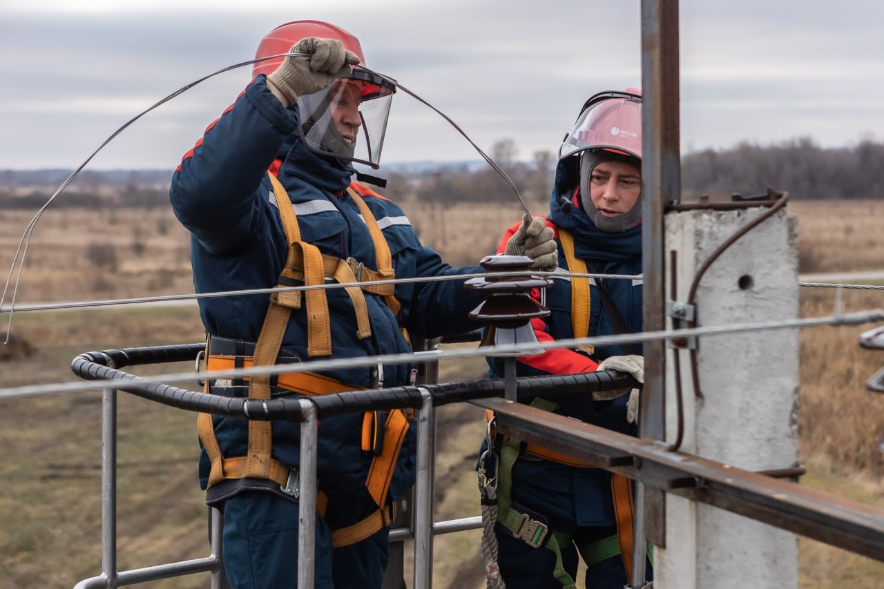 Белгородские энергетики повысили качество электроснабжения 18 населённых пунктов региона Белгородские энергетики повысили качество электроснабжения 18 населённых пунктов региона