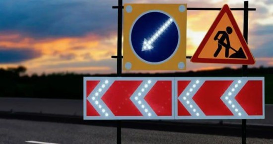 В Яковлевском муниципальном округе завершены работы по установке импульсных светодиодных дорожных знаков на кольцевых пересечениях на следующих автомобильных дорогах: