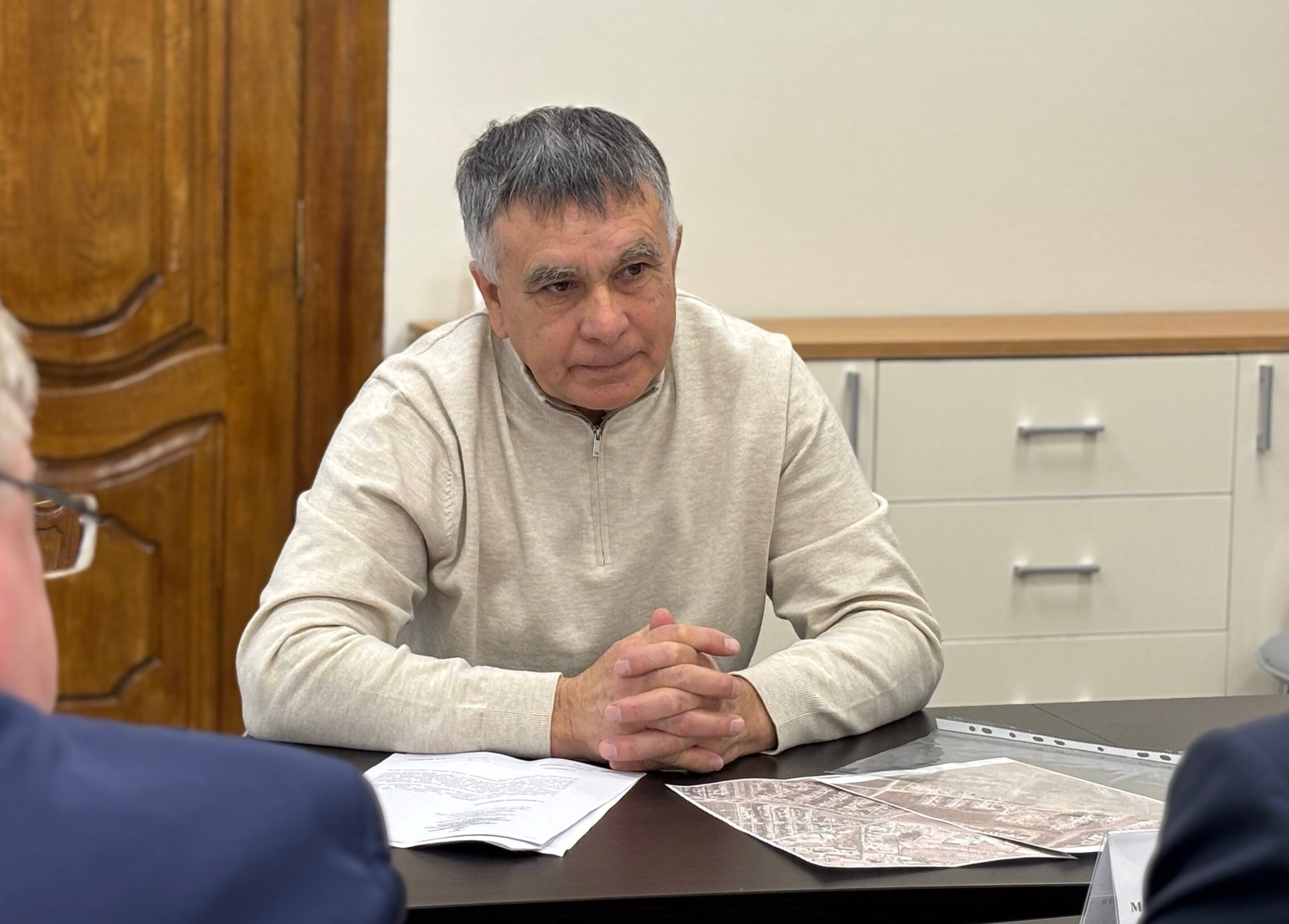 Андрей Миськов: Министр автомобильных дорог и транспорта Белгородской области провёл личный приём граждан в Новом Осколе Андрей Миськов: Министр автомобильных дорог и транспорта Белгородской области провёл личный приём граждан в Новом Осколе