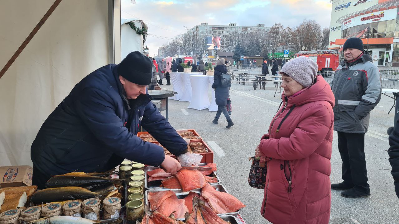 Александр Полторабатько: Сегодня Старый Оскол превратился в настоящую гастрономическую столицу Белогорья! Грандиозный фестиваль «Вкусы Белогорья» собрал под своим крылом более 15 тематических площадок, где 22 муниципалитета... Александр Полторабатько: Сегодня Старый Оскол превратился в настоящую гастрономическую столицу Белогорья! Грандиозный фестиваль «Вкусы Белогорья» собрал под своим крылом более 15 тематических площадок, где 22 муниципалитета...