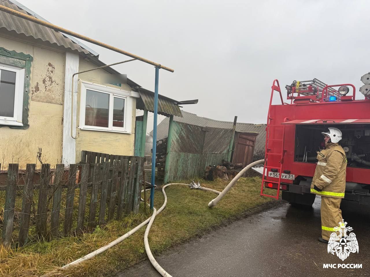 В Валуйском округе в пожаре погиб мужчина В Валуйском округе в пожаре погиб мужчина