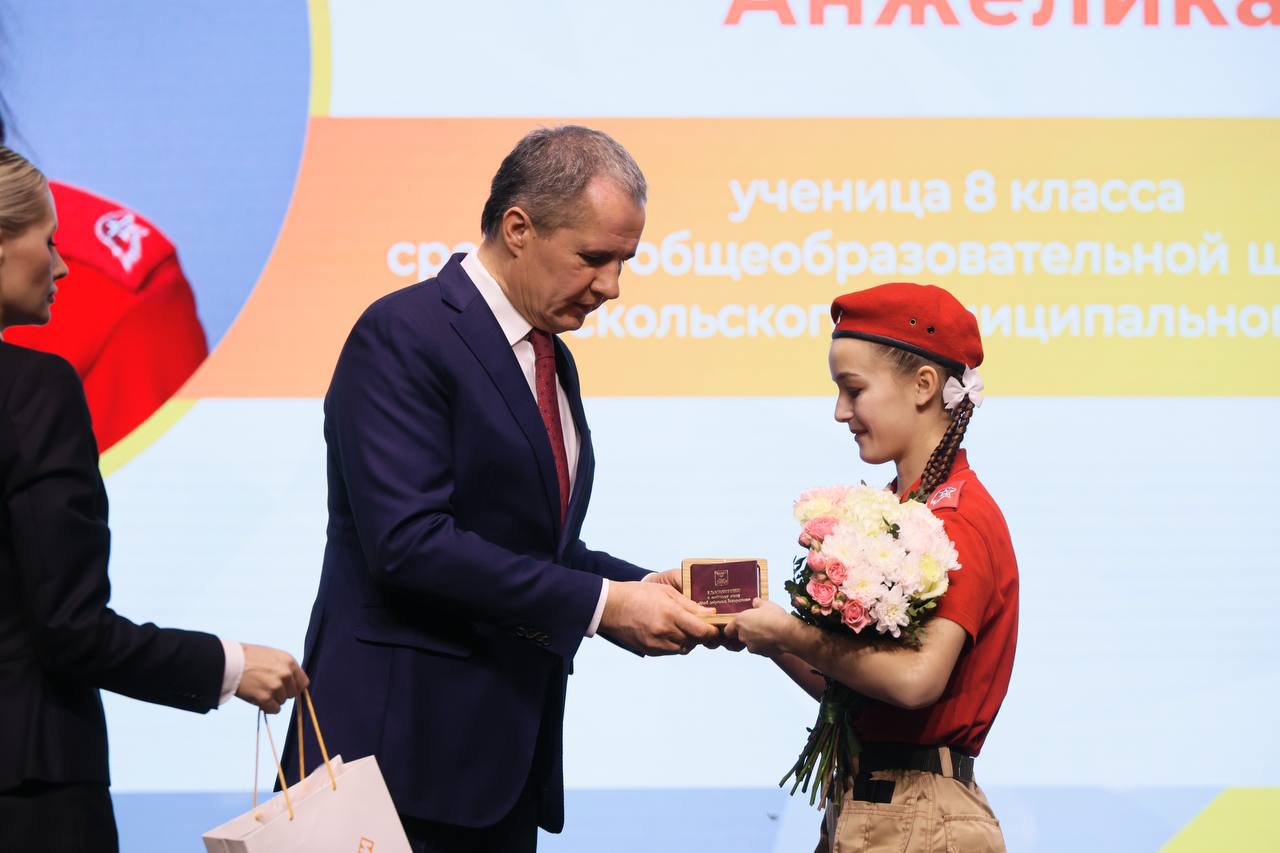 Андрей Миськов: Новооскольские волонтёры удостоены почётного знака «Доброволец Белгородчины»